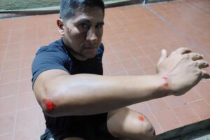 Agresión al árbitro William Medina en el estadio Tahuichi