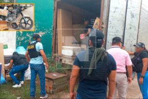 Hallan Avgas en camión de encomiendas