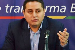 Juicio por caso taladros con Guillermo Achá