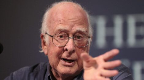 Fallece Peter Higgs, descubridor de la partícula de Dios