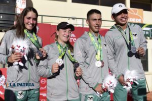 Tenistas bolivianos ganan medallas en los Juegos Bolivarianos