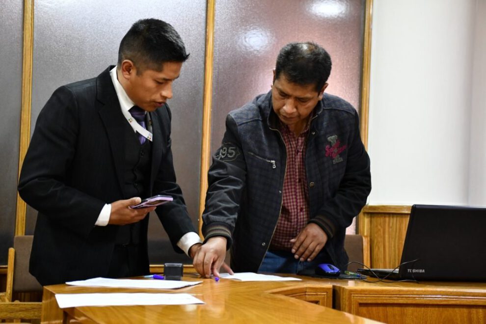 Revocatoria contra el gobernador Juan Carlos Huanca Cari