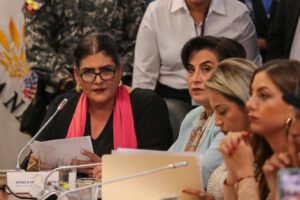 OEA condena acto contra embajada mexicana en Quito