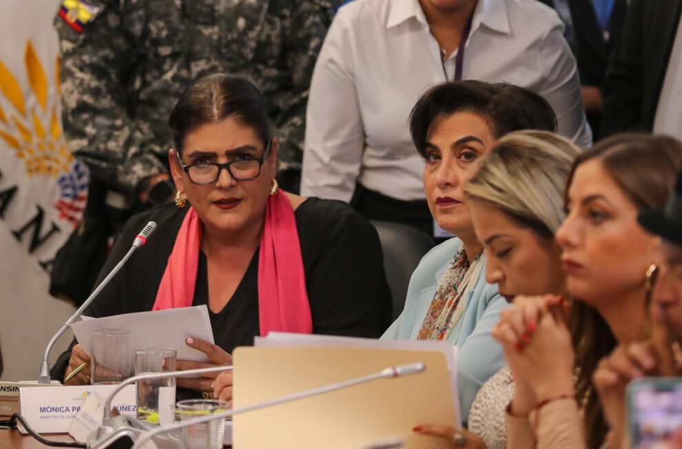 OEA condena acto contra embajada mexicana en Quito