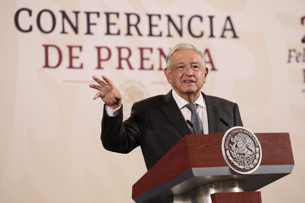 López Obrador denuncia a Ecuador en la CIJ por irrupción policial en embajada mexicana