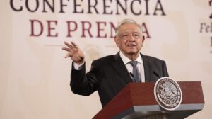 López Obrador denuncia Ecuador en la CIJ por irrupción policial en embajada mexicana