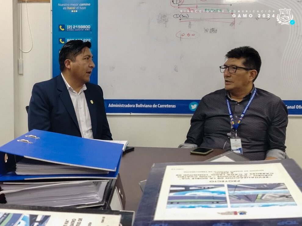 Reunión sobre el proyecto Doble Vía Oruro-Capachos
