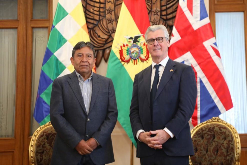 Bolivia y Reino Unido en energías limpias y desarrollo sostenible