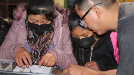 Escuelas de Capital Social de BancoSol brindan oportunidades educativas a jóvenes