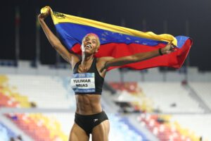 Yulimar Rojas, récord mundial del salto triple, se perderá la olimpiada de París por lesión