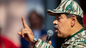 Maduro propone pena de cadena perpetua para corruptos y vendepatria en Venezuela