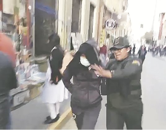 Prisión preventiva para mujer policía sindicada por el asesinato de su pareja