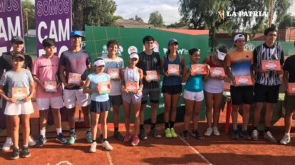 Tenistas bolivianos conquistan títulos en Cochabamba