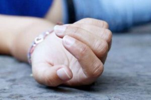 Feminicidio en Potosí: mujer golpeada hasta la muerte por su esposo