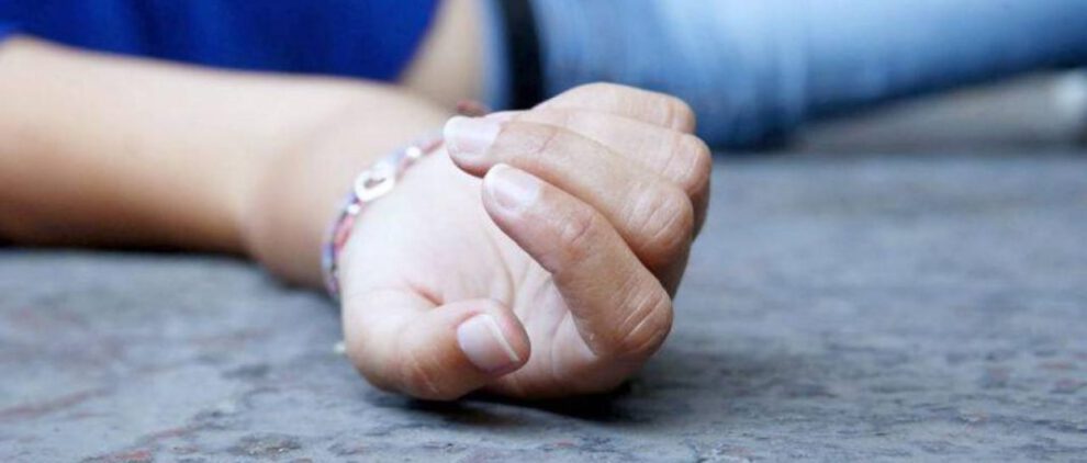 Feminicidio en Potosí: mujer golpeada hasta la muerte por su esposo