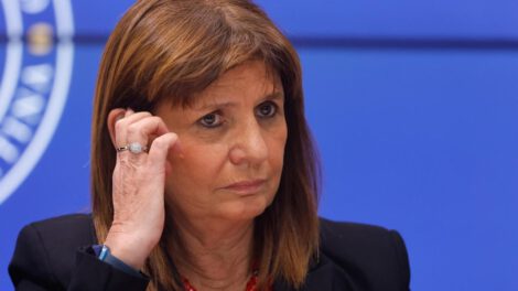 Patricia Bullrich en rueda de prensa sobre acusaciones de seguridad