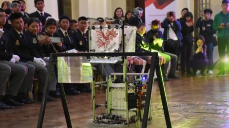 Torneo de robótica First Bolivia 2024