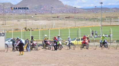 Motociclismo en Oruro: Velocidad y adrenalina en la prueba departamental clasificatoria