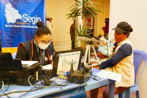 digitalización de cédulas en Oruro