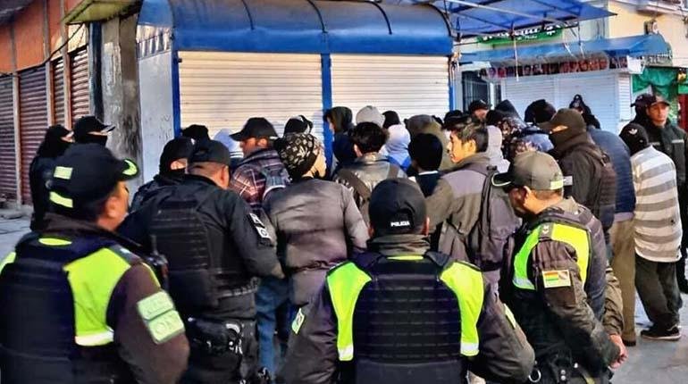Arrestos por posesión de armas y droga en La Paz