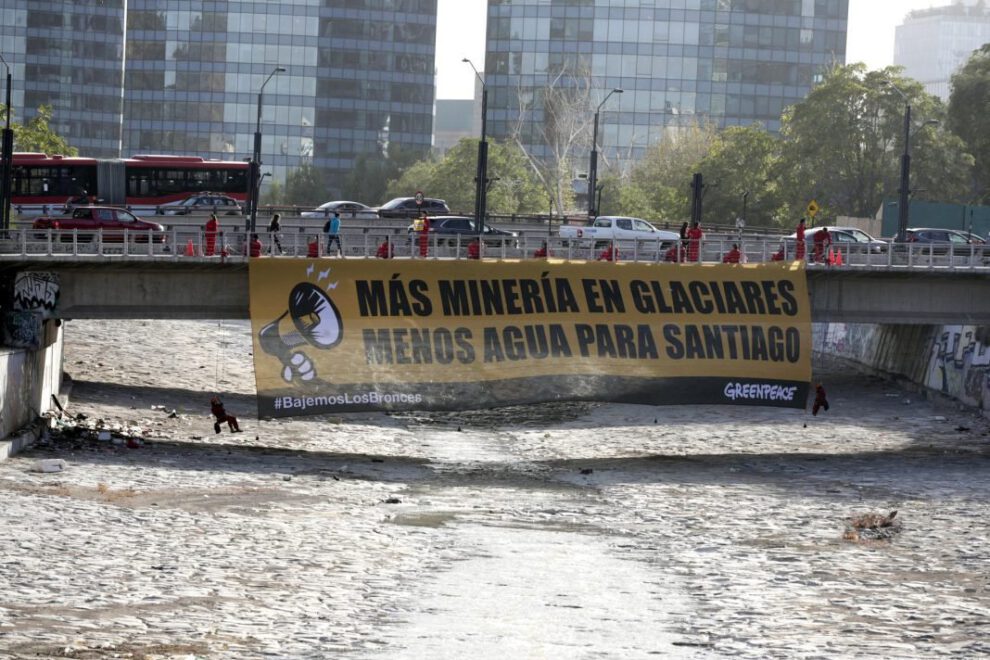Impacto de la minería en glaciares andinos y crisis hídrica