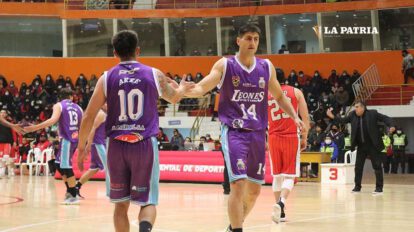 Leones Libobásquet celebra un triunfo en el coliseo Ciudad de Potosí