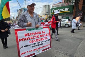 paro nacional de médicos en Bolivia