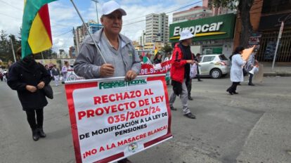 paro nacional de médicos en Bolivia