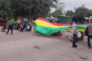 Bloqueo en la ruta internacional Bolivia-Argentina