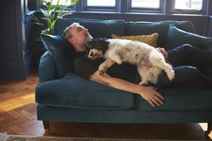Dormir en el sofá y su relación con la calidad del sueño