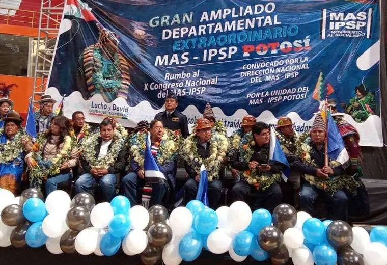 Luis Arce llama a interculturales a recuperar el MAS