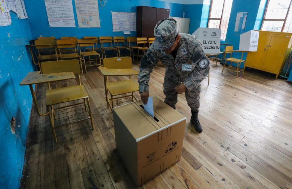 Referéndum en Ecuador sobre lucha contra el crimen organizado