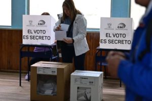 Referendo en Ecuador sobre medidas contra el crimen organizado