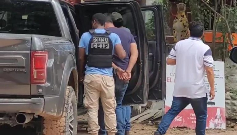 Tiroteo en el río Piraí con detenciones e incautación de armas