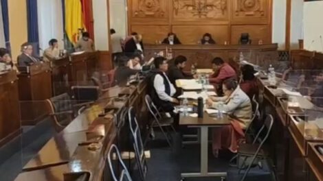 Inhabilitación de candidatos en audiencias por amparos