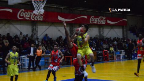 Carl A-Z en Libobásquet enfrentando a Básquetbol La Paz