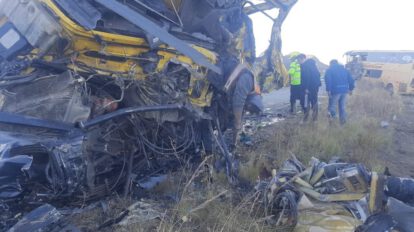 Triple colisión en carretera Oruro - Potosí
