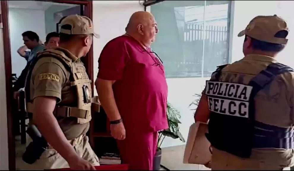 Falso médico detenido en Santa Cruz por estafa y ejercicio ilegal