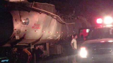 Cisterna explota en Yacuiba dejando un fallecido e incertidumbre