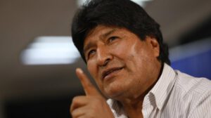 Evo Morales propone ley para castigar a corruptos con 30 años de prisión