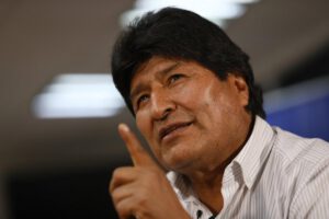 Evo Morales propone ley para castigar a corruptos con 30 años de prisión