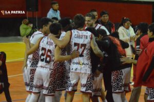 Saracho vs Pichincha en la Libobásquet