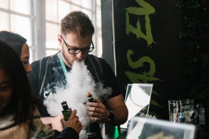 niveles de uranio y plomo en adolescentes que vapean