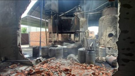 incendio planta recicladora en Warnes