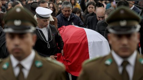Funerales de policías asesinados en Chile