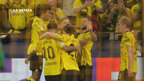 Dortmund PSG Champions League, Füllkrug autor del único gol del compromiso celebra con sus compañeros