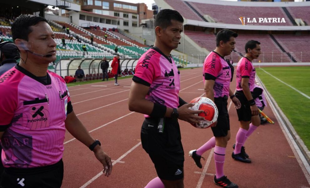 Árbitros en paro por demandas a la Federación Boliviana de Fútbol