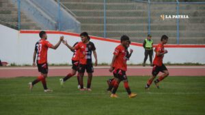 Unión Huayllamarca comienza con pie derecho en el torneo nacional