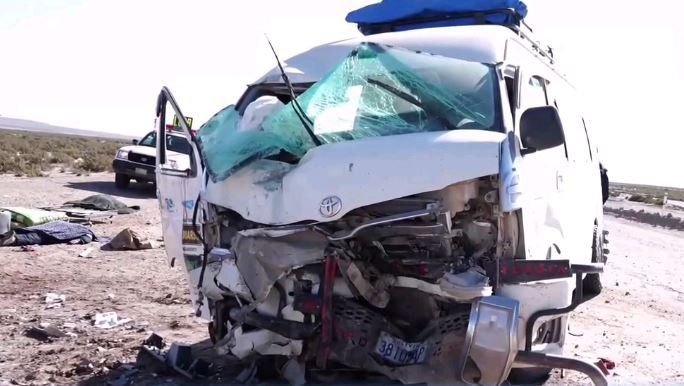Accidente en carretera Uyuni - San Cristóbal deja 5 personas fallecidas