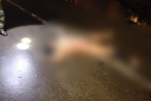 Mujer desnuda abandonada Oruro